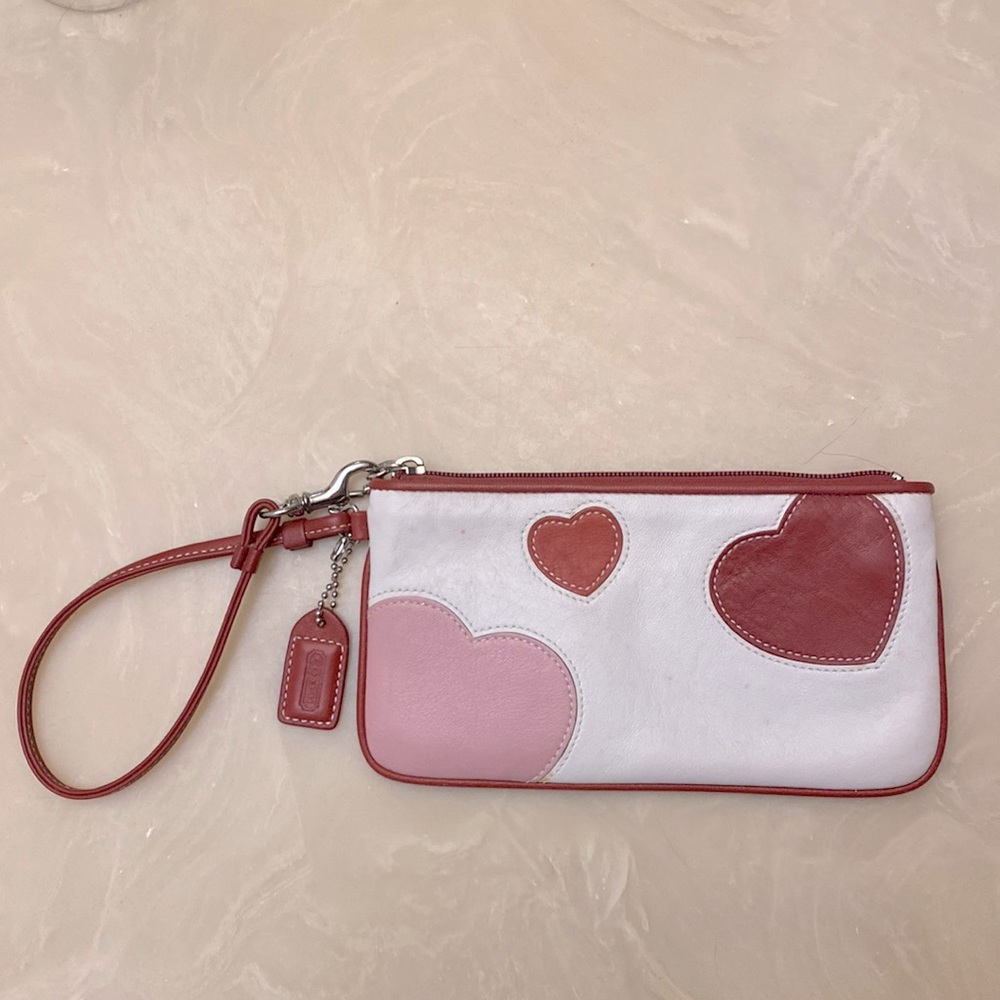 COACH HEART WRISTLET -*NEW WITHOUT TAGS*